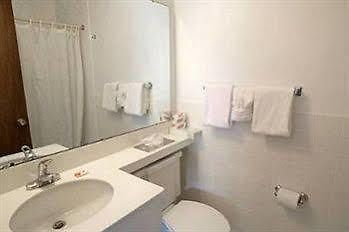 Rodeway Inn Glen Ellyn Luaran gambar